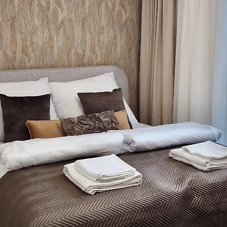 Premium Chmielna Duo Near Tower Zlote Tarasy Parking Apartamento Varsóvia