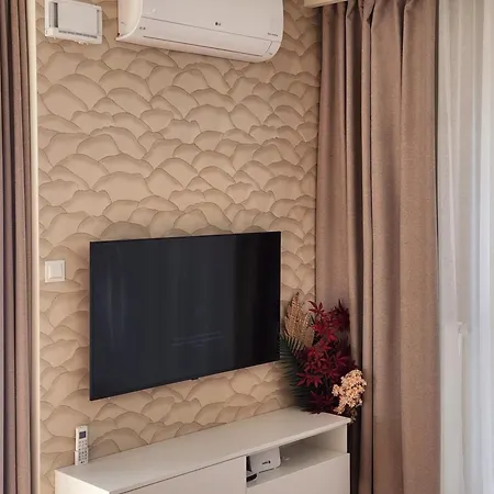 Premium Chmielna Duo Near Tower Zlote Tarasy Parking Apartamento Varsóvia